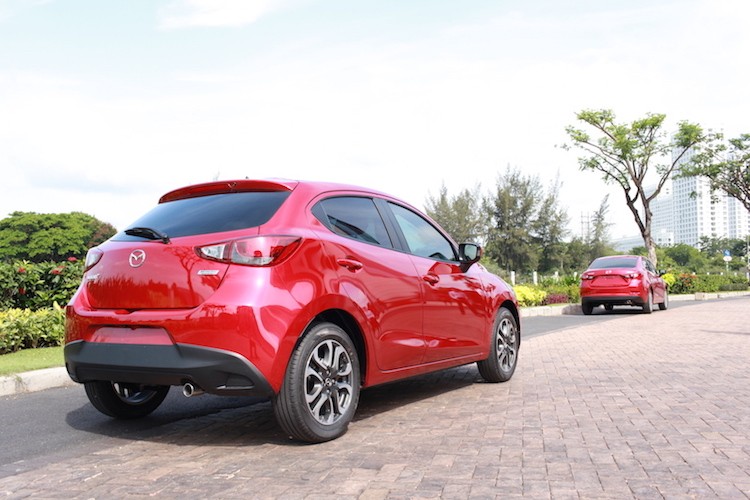 Can canh Mazda 2 “xe chat, gia mem” moi tai Viet Nam-Hinh-8